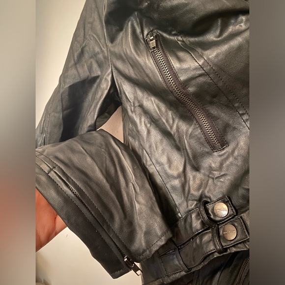 Cropped Grungy Studded Bomber Faux Leather Jacket - New Without Tags - Picture 3 of 6